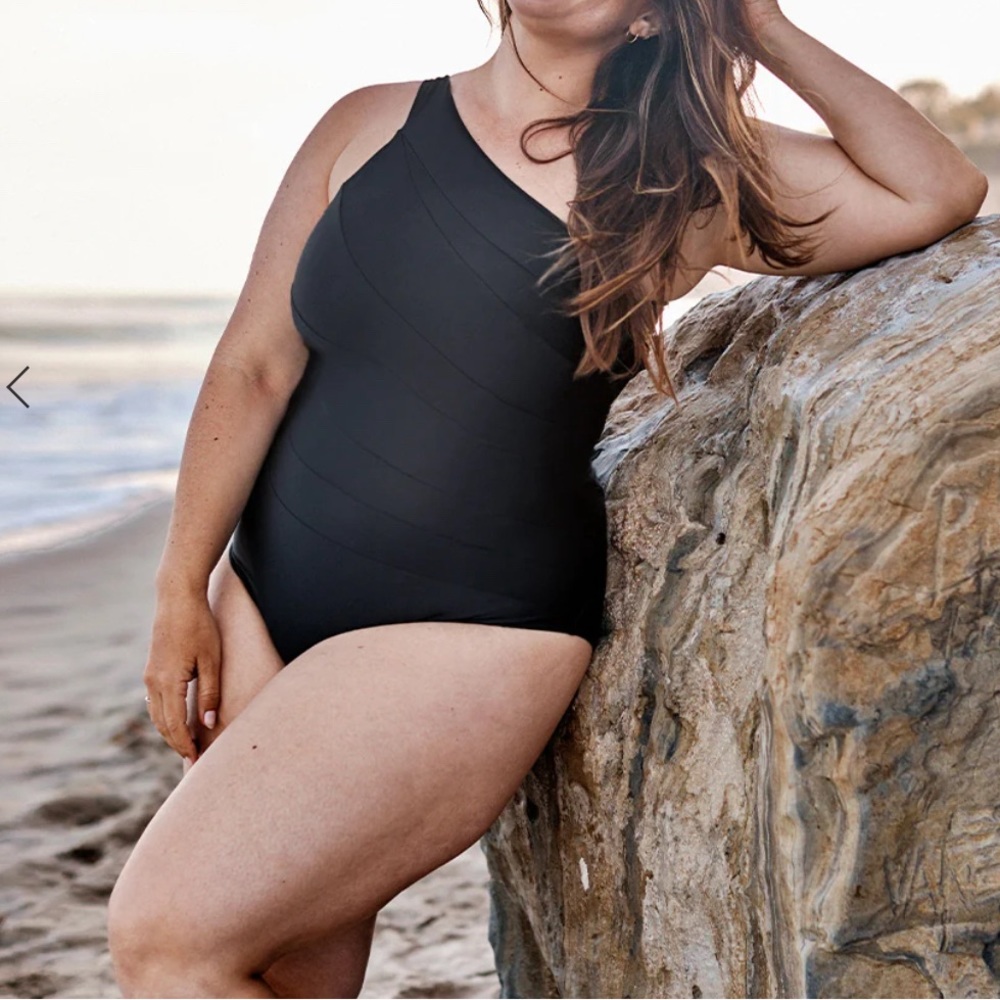 SUMMERSALT SIDE STROKE long torso Bathingsuit new without tags